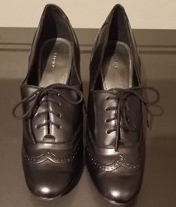 Fashion Tuexedo Heels